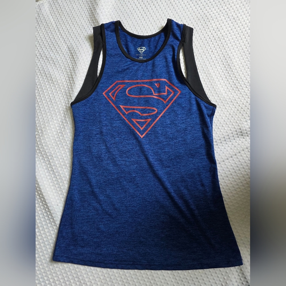 5/25$ DC Comics Superman Blue Tank Top